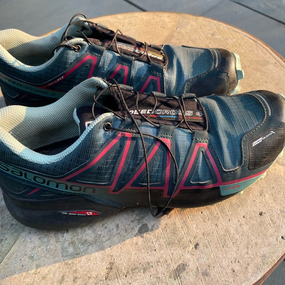 Salomon Speedcross 4 Trail Shoes - Teal with Pink Trim